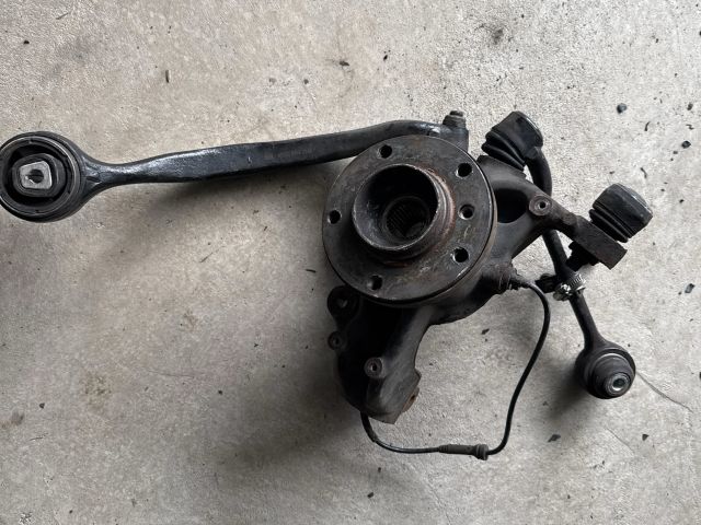 bontott BMW 3 E90 Bal első Csonkállvány Kerékaggyal