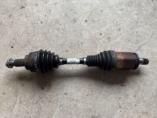 bontott BMW 3 E90 Bal Féltengely