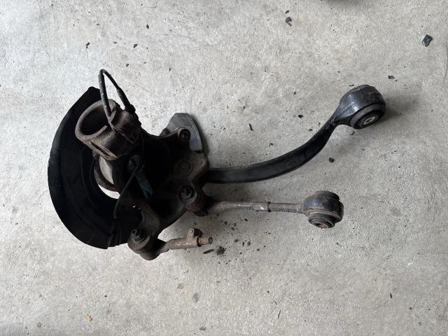 bontott BMW 3 E90 Jobb első Csonkállvány Kerékaggyal