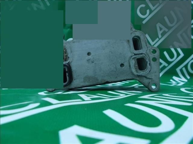 bontott BMW 3 E90 Olajhűtő