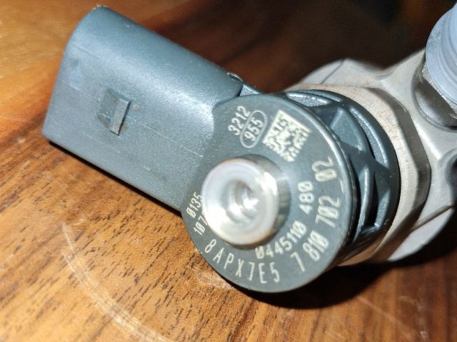 bontott BMW 3 E90 Porlasztó (1 db)