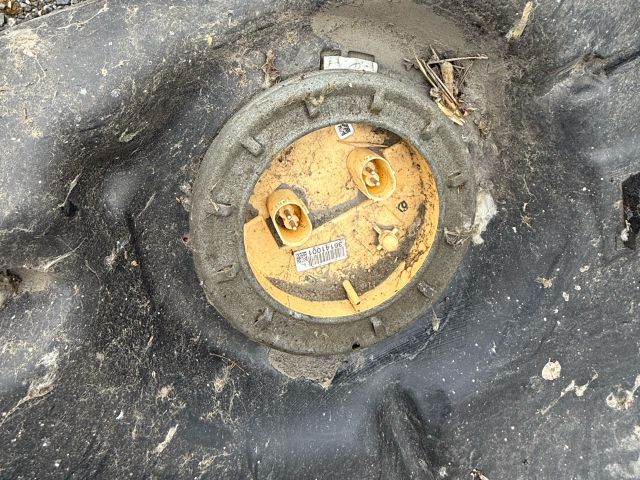 bontott BMW 3 E90 Tank