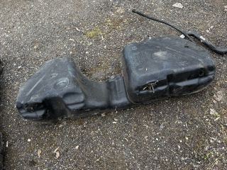 bontott BMW 3 E90 Tank