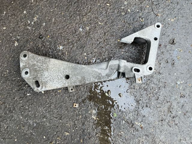 bontott BMW 3 E90 Váltó Tartó Bak (Pozíciófüggetlen)