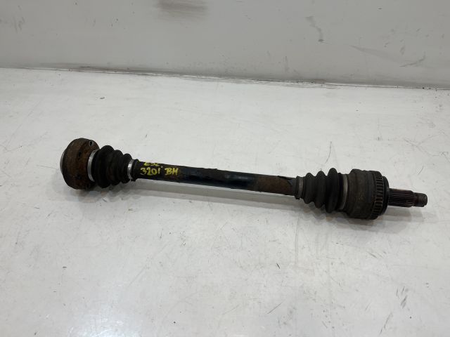 bontott BMW 3 E90 Bal hátsó Féltengely