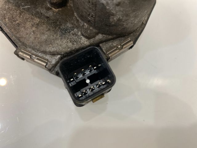 bontott BMW 3 E90 Fojtószelep (Elektromos)