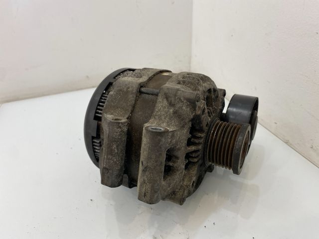 bontott BMW 3 E90 Generátor