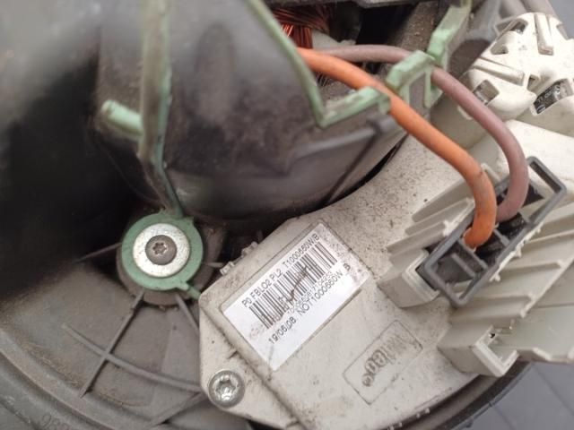 bontott BMW 3 E90 Klímahűtő Ventilátor