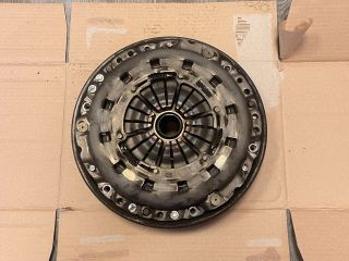 bontott BMW 3 E90 Kuplung Szett Lendkerékkel