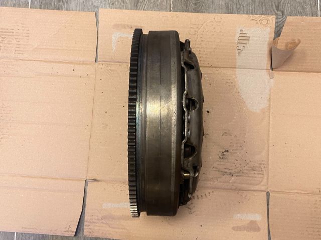 bontott BMW 3 E90 Kuplung Szett Lendkerékkel