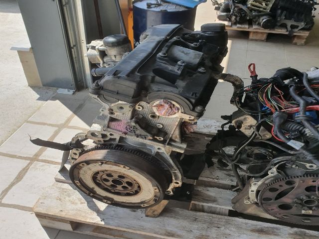 bontott BMW 3 E90 Motor (Fűzött blokk hengerfejjel)