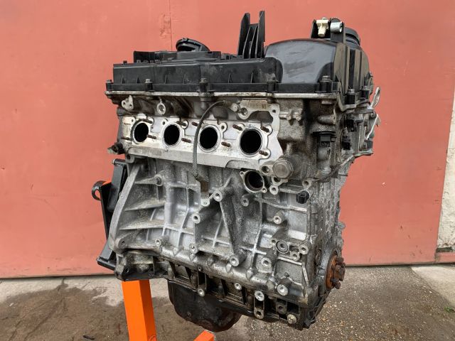 bontott BMW 3 E90 Motor (Fűzött blokk hengerfejjel)