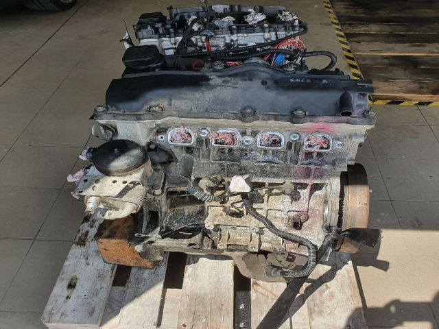 bontott BMW 3 E90 Motor (Fűzött blokk hengerfejjel)