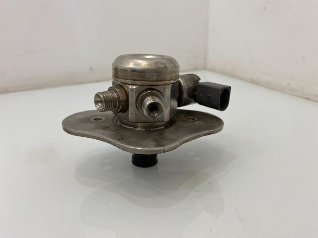 bontott BMW 3 E90 Nagynyomású Szivattyú