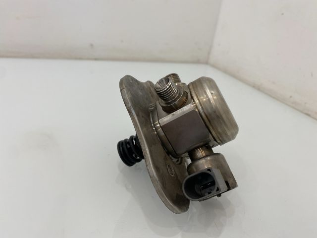 bontott BMW 3 E90 Nagynyomású Szivattyú