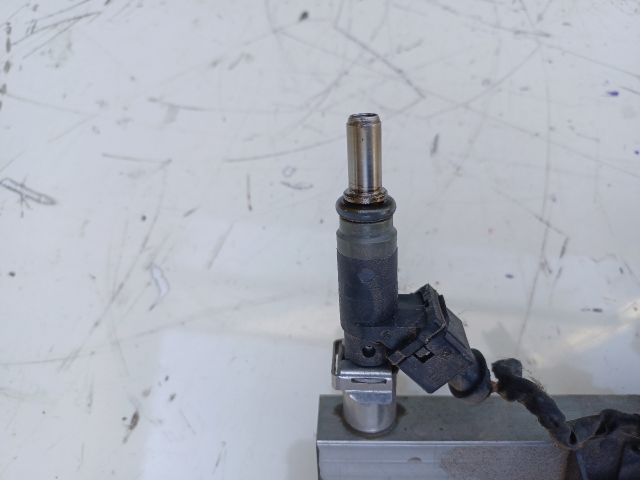 bontott BMW 3 E90 Porlasztó (1 db)