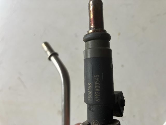 bontott BMW 3 E90 Porlasztó Sor / Híd