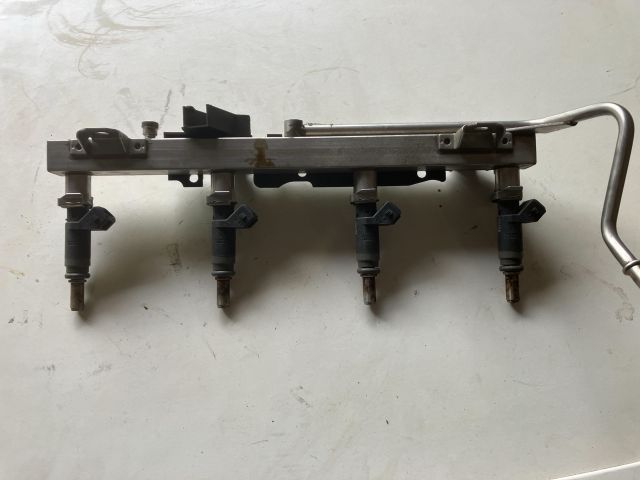 bontott BMW 3 E90 Porlasztó Sor / Híd