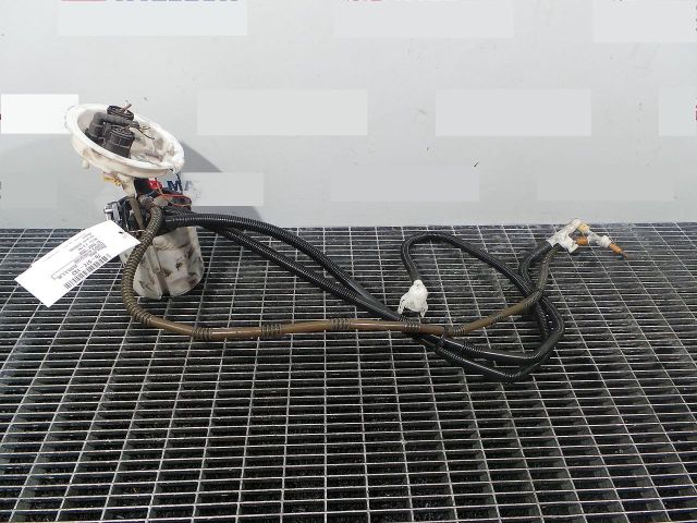 bontott BMW 3 E90 Üzemanyag Szivattyú