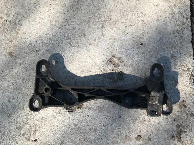 bontott BMW 3 E90 Váltó Tartó Bak (Pozíciófüggetlen)