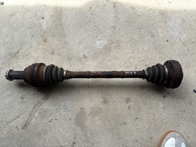 bontott BMW 3 E90 Bal hátsó Féltengely