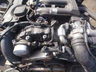 bontott BMW 3 E90 Motor (Fűzött blokk hengerfejjel)