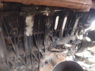 bontott BMW 3 E90 Motor (Fűzött blokk hengerfejjel)