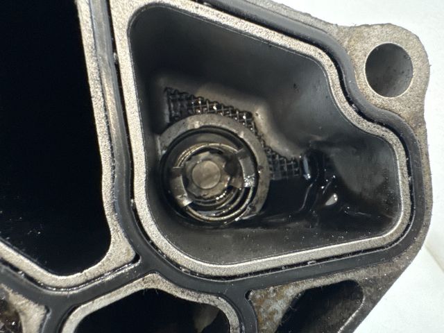 bontott BMW 3 E90 Olajszűrő Ház