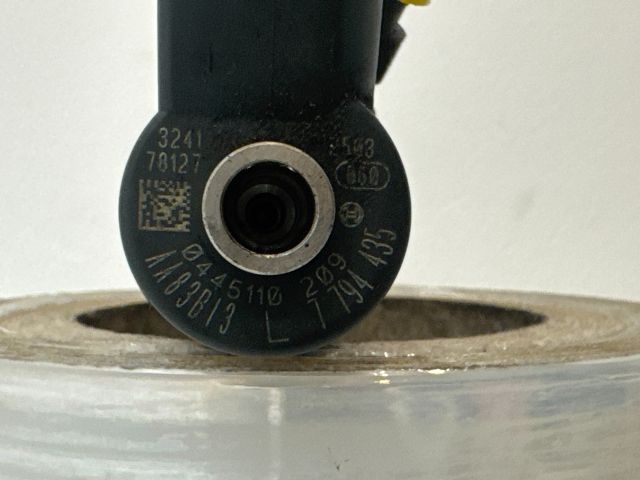 bontott BMW 3 E90 Porlasztó (1 db)