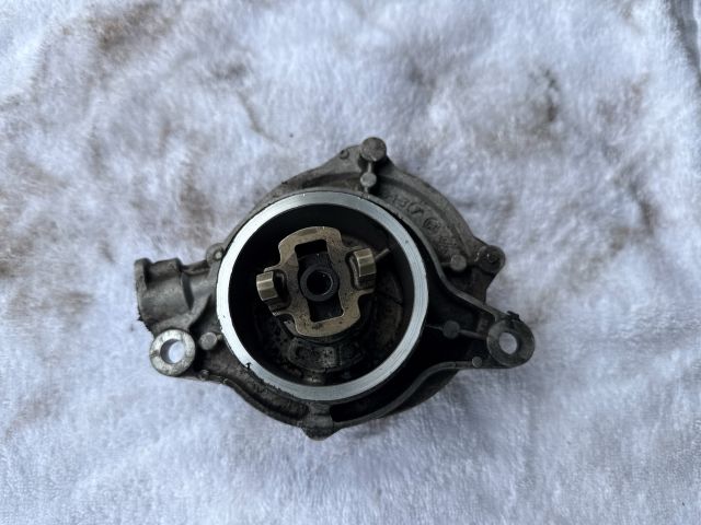 bontott BMW 3 E90 Vákumpumpa