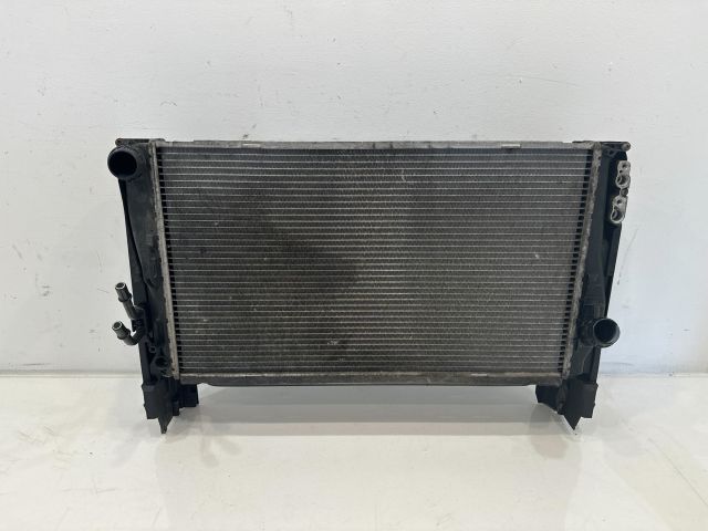 bontott BMW 3 E90 Vízhűtő Radiátor (Klímás)