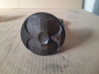 bontott BMW 3 E90 Dugattyú és Hajtókar