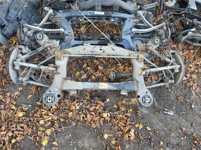 bontott BMW 3 E90 Hátsó Futómű (Részeivel)