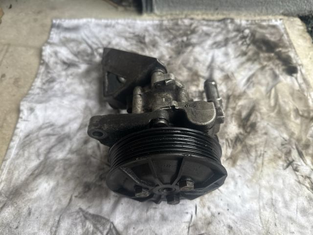 bontott BMW 3 E90 Kormányszervó Motor (Hidraulikus)