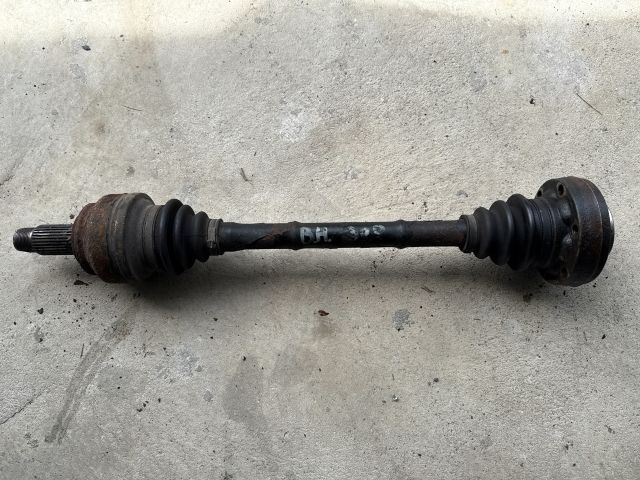 bontott BMW 3 E90 Bal hátsó Féltengely