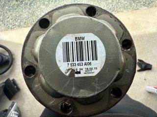 bontott BMW 3 E90 Bal hátsó Féltengely