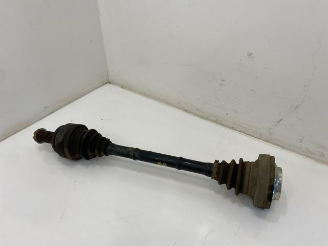 bontott BMW 3 E90 Bal hátsó Féltengely