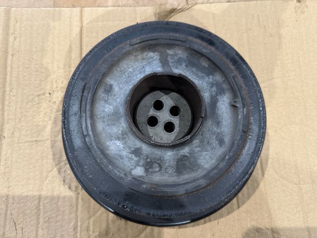 bontott BMW 3 E90 Főtengely Szíjtárcsa