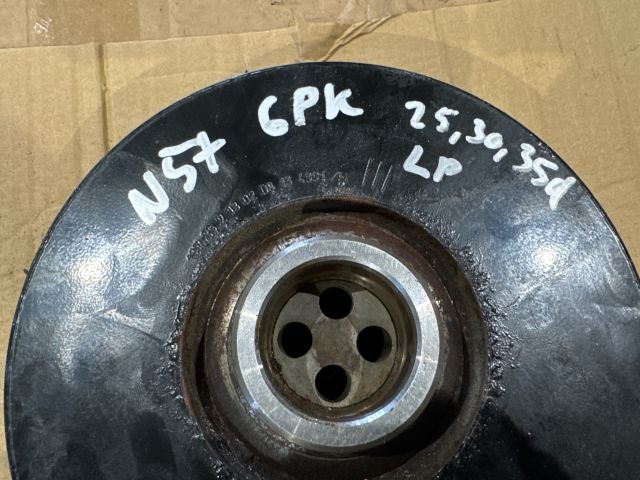 bontott BMW 3 E90 Főtengely Szíjtárcsa