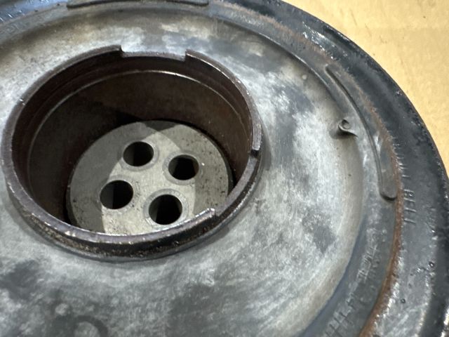 bontott BMW 3 E90 Főtengely Szíjtárcsa