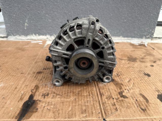 bontott BMW 3 E90 Generátor