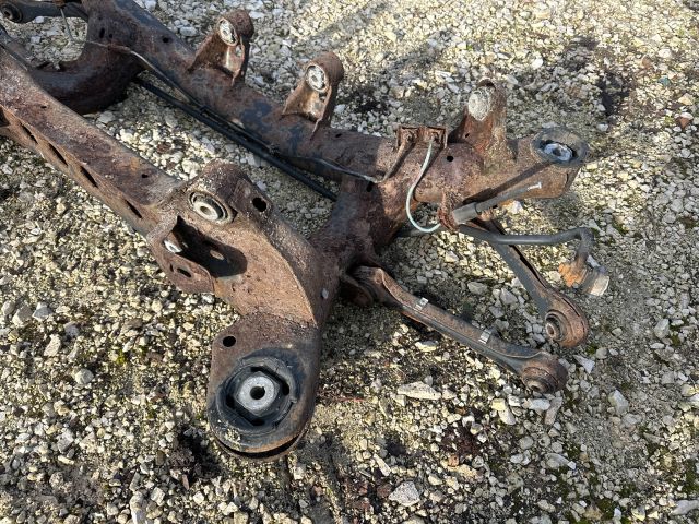 bontott BMW 3 E90 Hátsó Híd (Tárcsafékes)