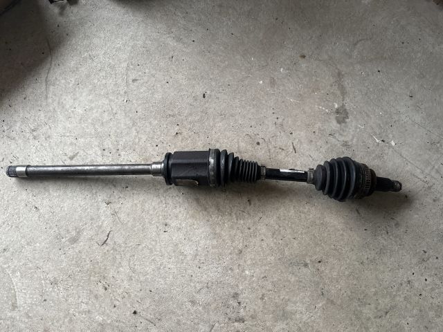 bontott BMW 3 E90 Jobb Féltengely