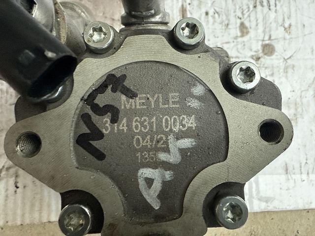 bontott BMW 3 E90 Kormányszervó Motor (Hidraulikus)