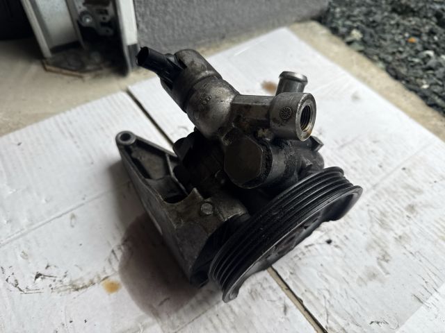 bontott BMW 3 E90 Kormányszervó Motor (Hidraulikus)