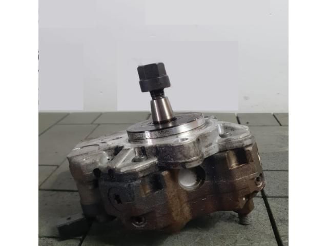 bontott BMW 3 E90 Nagynyomású Szivattyú