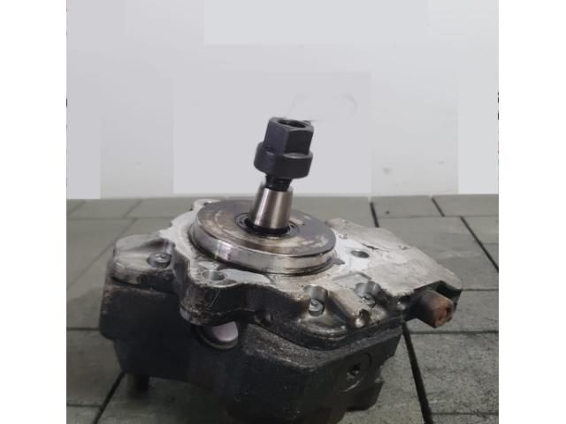 bontott BMW 3 E90 Nagynyomású Szivattyú