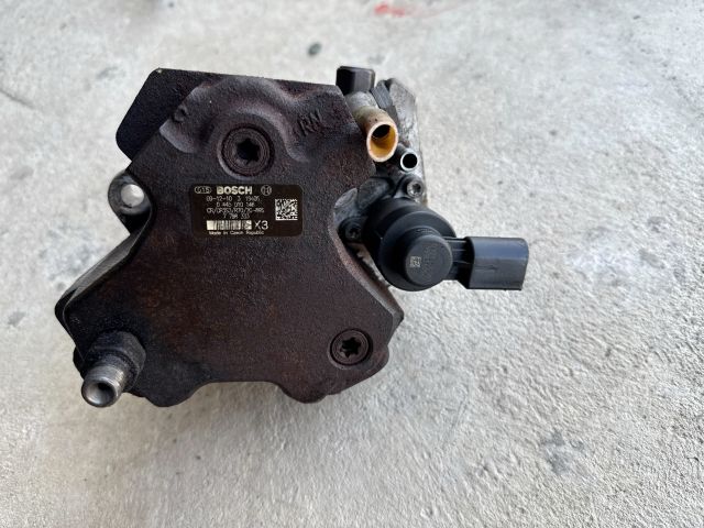 bontott BMW 3 E90 Nagynyomású Szivattyú