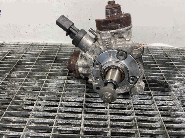 bontott BMW 3 E90 Nagynyomású Szivattyú