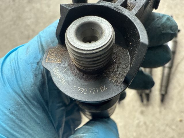 bontott BMW 3 E90 Porlasztó (1 db)